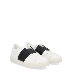 "OPEN" SNEAKER
