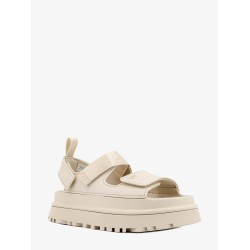 Rubber sandals with embossed logo