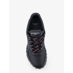 Leather sneakers