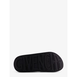Rubber slide with logo lettering patch