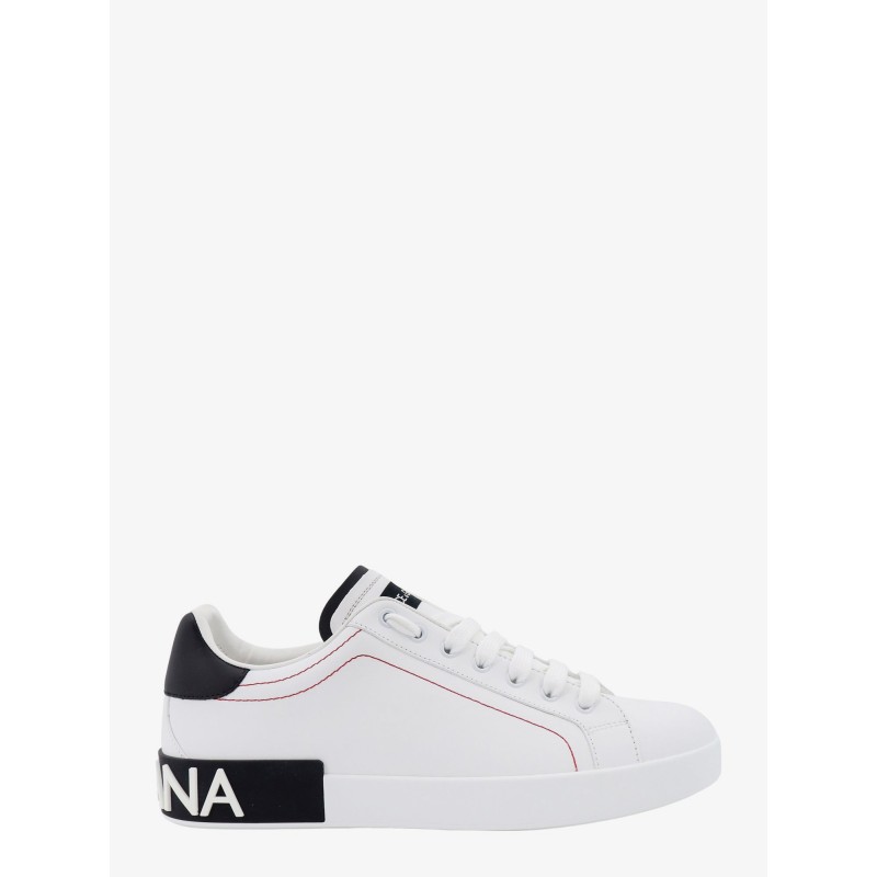 Low-top leather sneakers