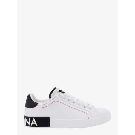 Low-top leather sneakers