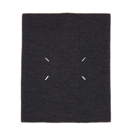 SCARF WITH LOGO