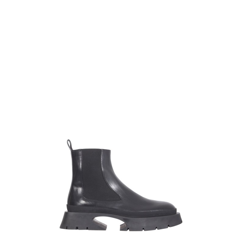 LEATHER BOOTS