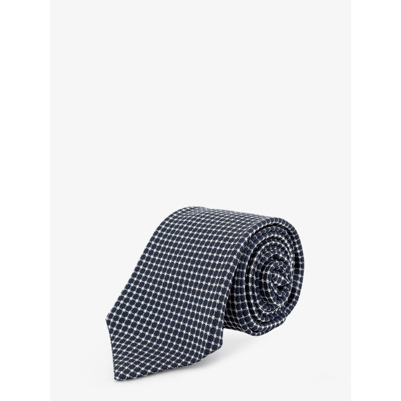 Silk tie
