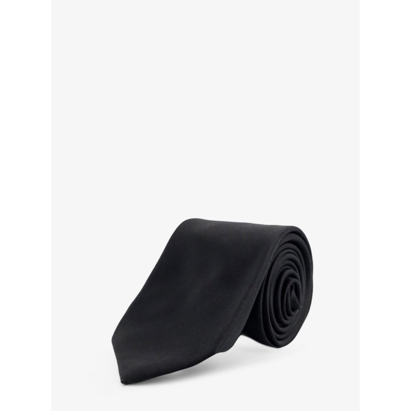 Silk tie