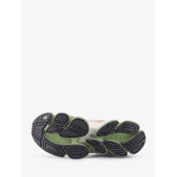 Sneakers 20006 in tessuto tecnico con logo laterale