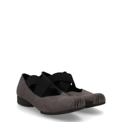BALLERINA IN PELLE