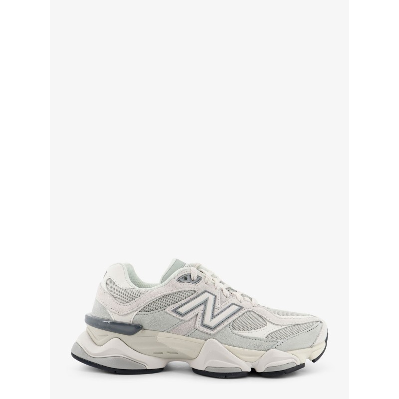 U90602 mesh and suede sneakers with embroidered logo