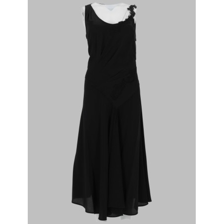 ABITO CON INSERTI IN PIZZO