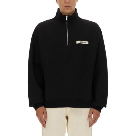 ZIPPERED TURTLENECK SWEATSHIRT