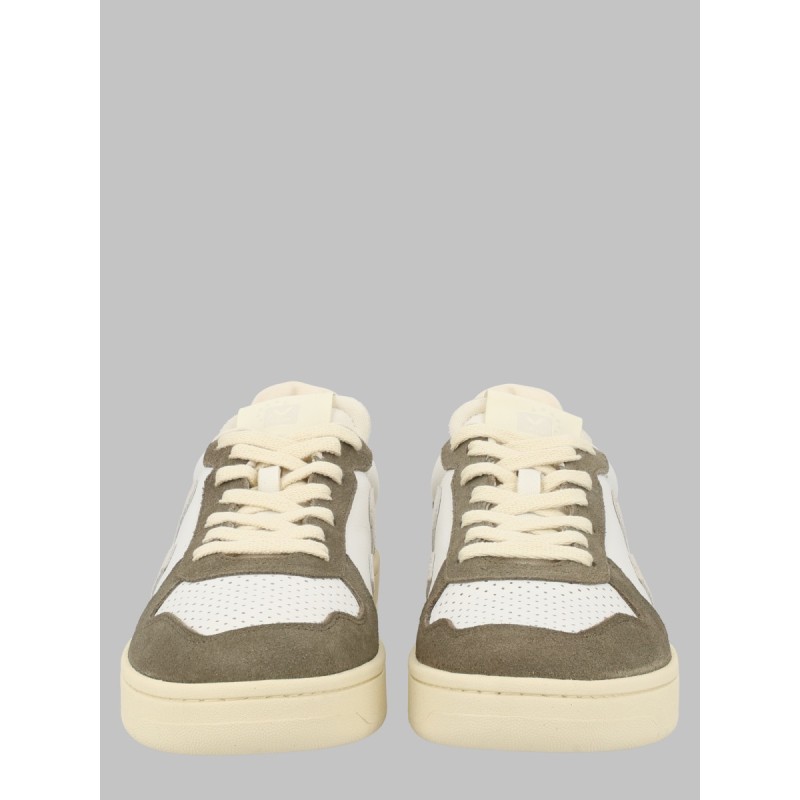 SNEAKER "V-82"
