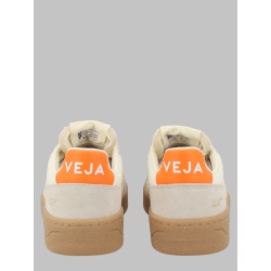 SNEAKER "V-82"