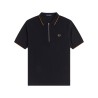 POLO CON ZIP E LOGO