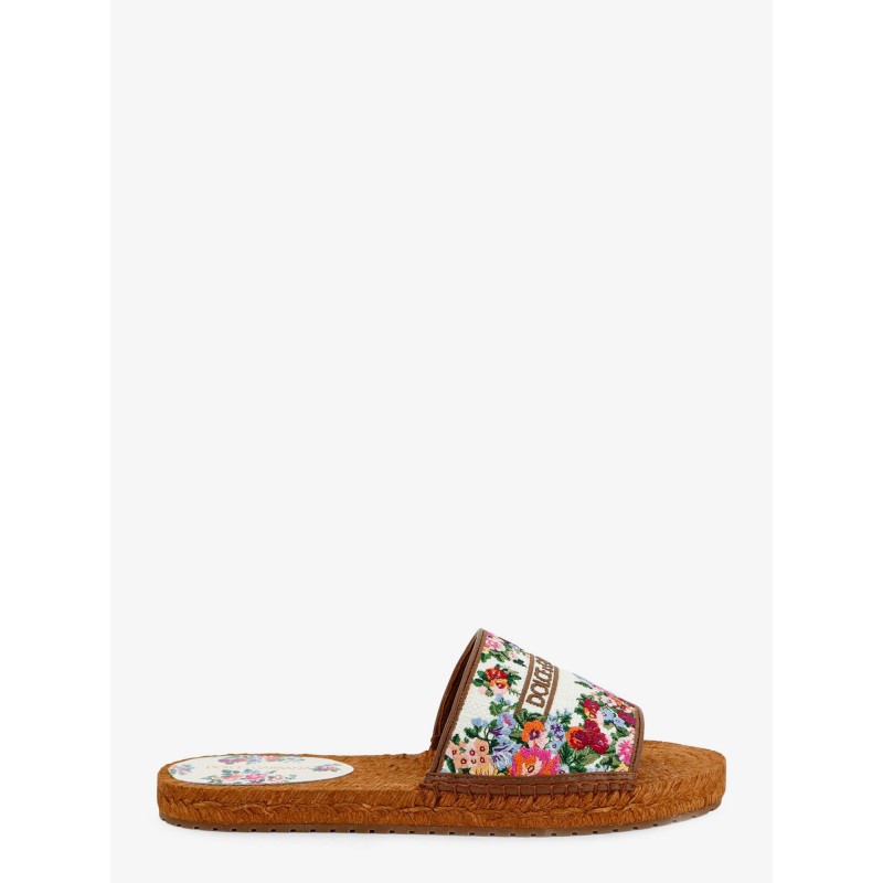 Canvas sandals with embroidered logo on the front