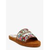 Canvas sandals with embroidered logo on the front