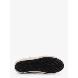 Super-star Classic with List low-top sneakers with iconic side logo