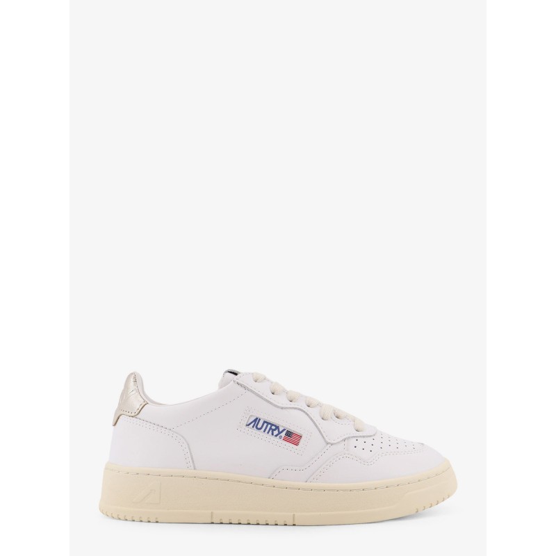 Medalist leather sneakers