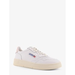 Medalist leather sneakers