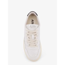 Medalist leather sneakers