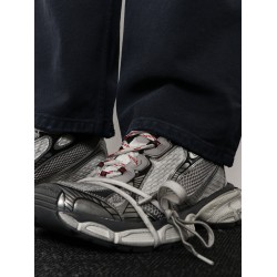 3XL mesh sneakers