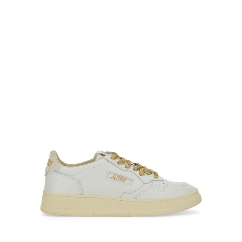SNEAKER MEDALIST LOW