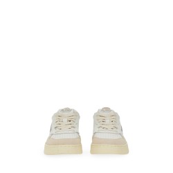 SNEAKER "MEDALIST LOW"