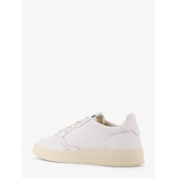 Medalist leather sneakers