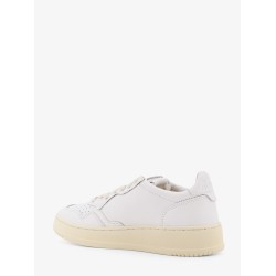 Medalist leather sneakers
