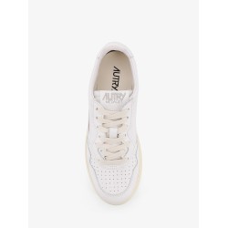 Medalist leather sneakers