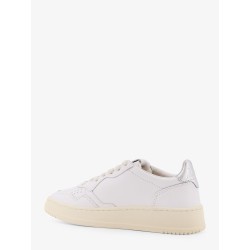 Medalist leather sneakers