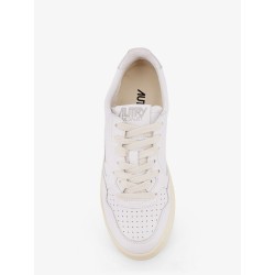 Medalist leather sneakers