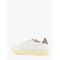 Medalist leather sneakers