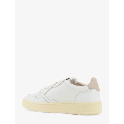Medalist leather sneakers