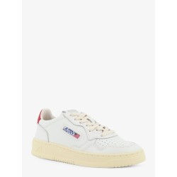 Medalist leather sneakers