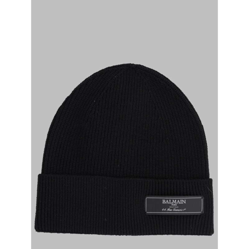 BERRETTO CON PATCH LOGO