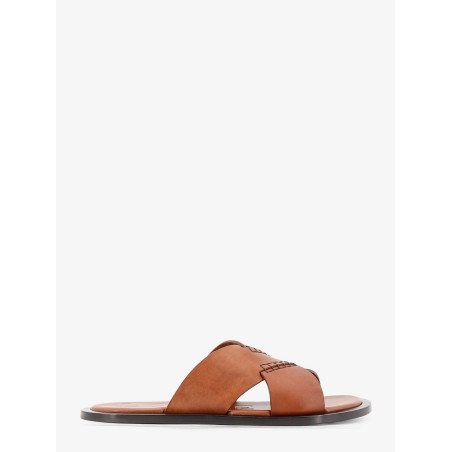 Flex leather sandals with crisscross detail