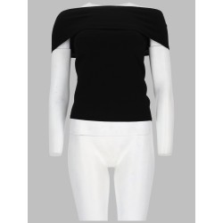 neckline detail top