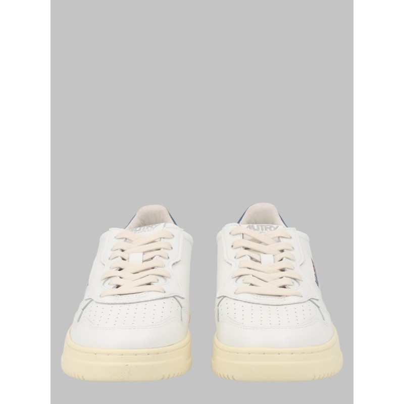 SNEAKER "MEDALIST LOW"