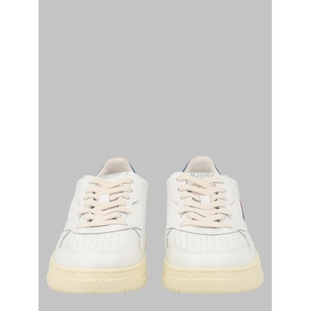 SNEAKER "MEDALIST LOW"