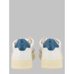 SNEAKER "MEDALIST LOW"