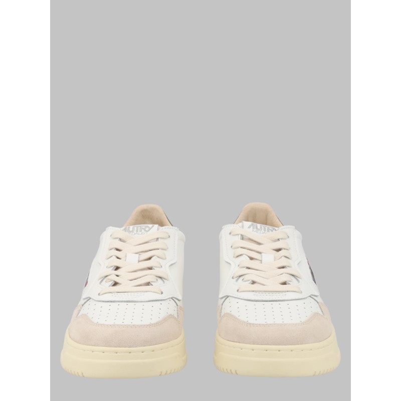 SNEAKER "MEDALIST LOW"