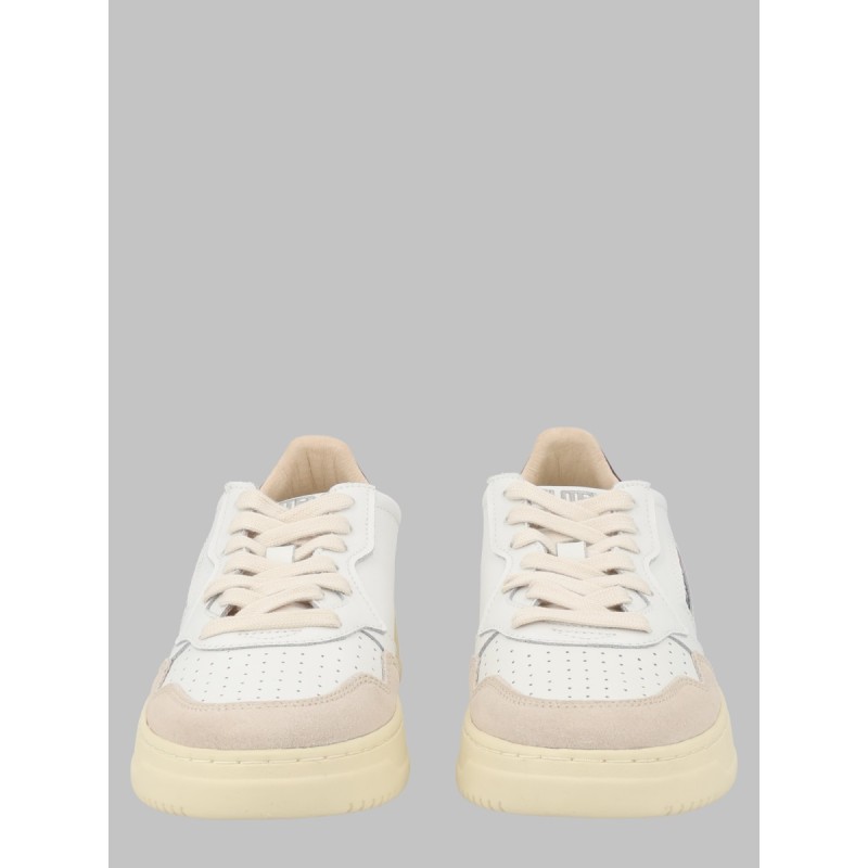 SNEAKER "MEDALIST LOW"