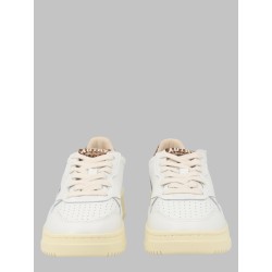 SNEAKER "MEDALIST LOW"