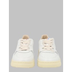 SNEAKER "MEDALIST LOW"