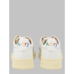 SNEAKER "MEDALIST LOW"