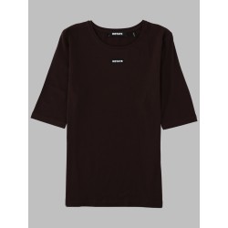 T-SHIRT SLIM FIT
