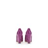 POINTED DECOLLETE