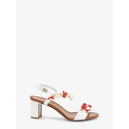 Leather sandals with sea coral details
