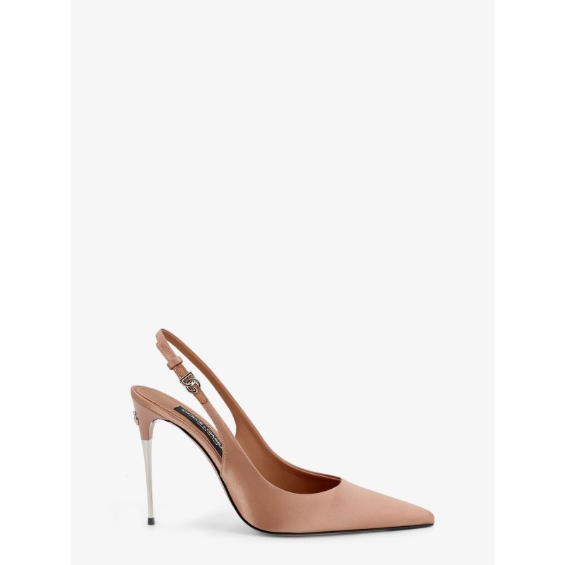 Satin pumps